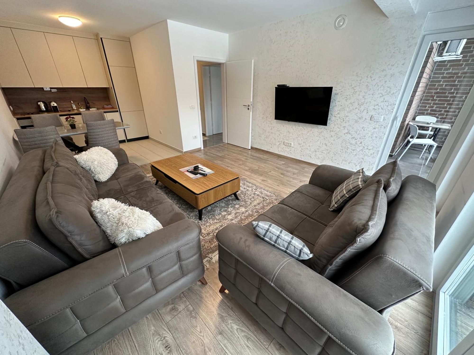 Shooter Apartments Ferizaj Bagian luar foto